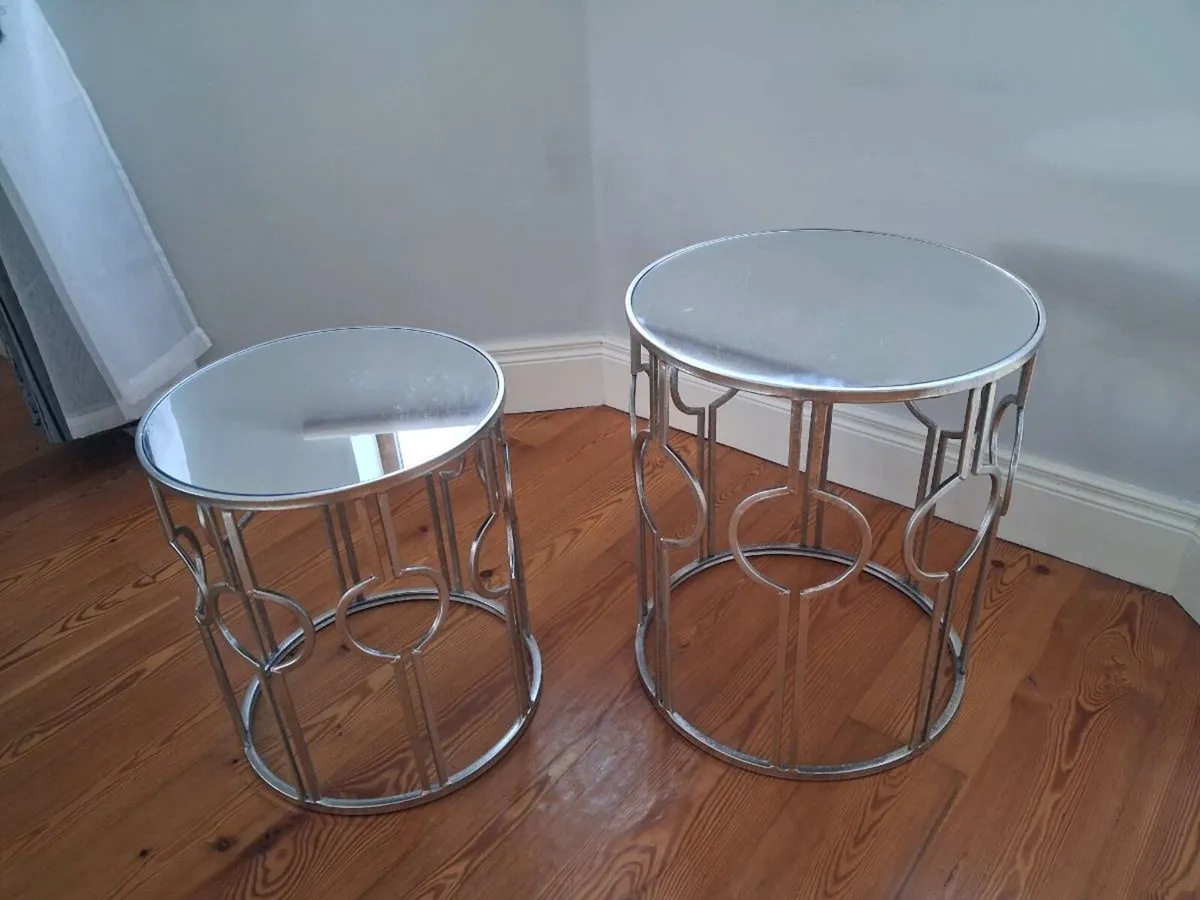 Nest of tables - Image 3