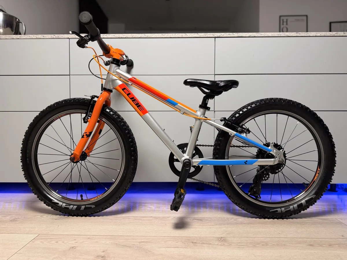 CUBE 200 Actionteam Kids Bike 20 inch (Like New) - Image 2