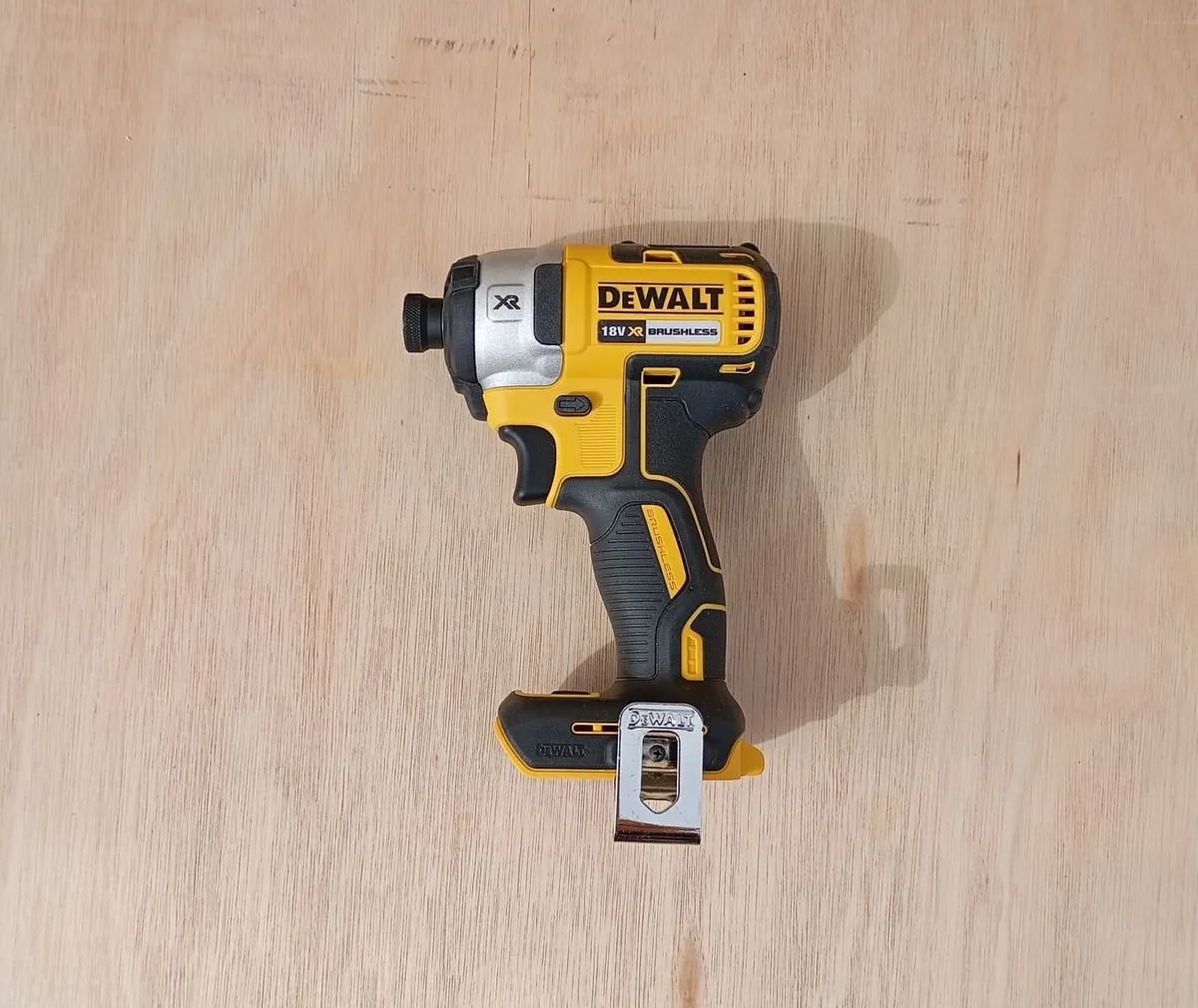 DeWalt dcf887 Impact Driver (New) - Image 3