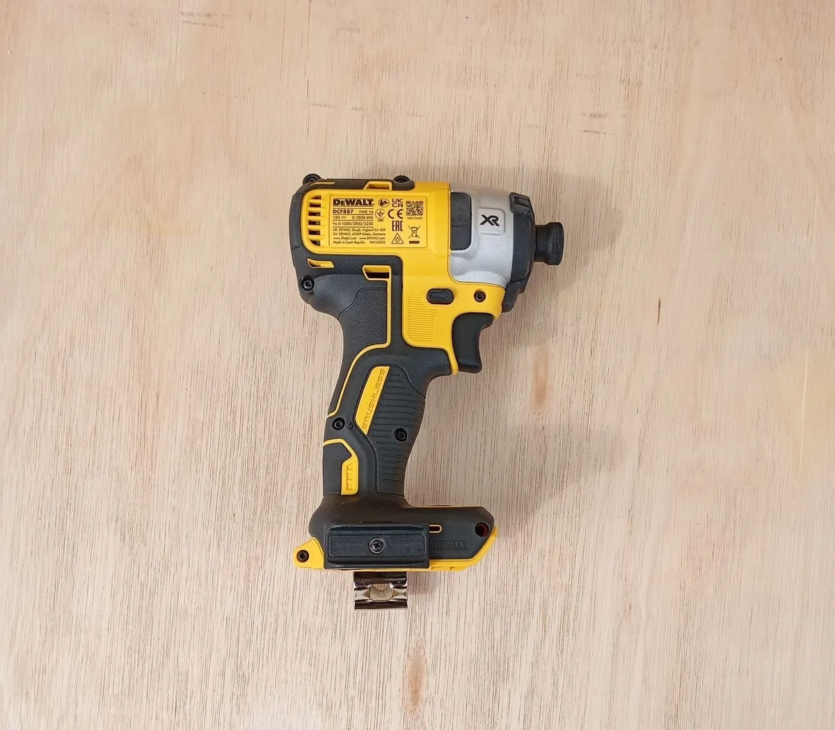 DeWalt dcf887 Impact Driver (New) - Image 4