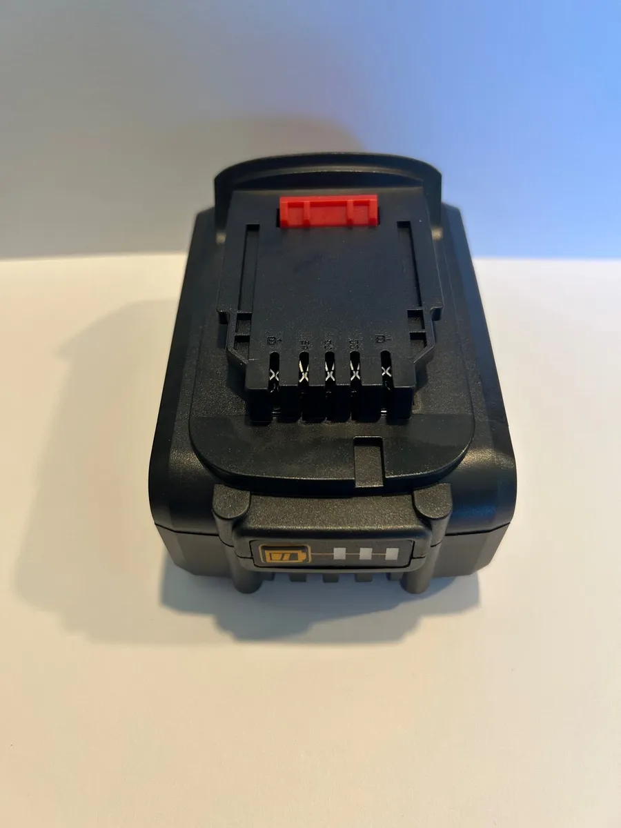 Makita LXT 18v 5Ah Lithium Ion Battery - Image 3
