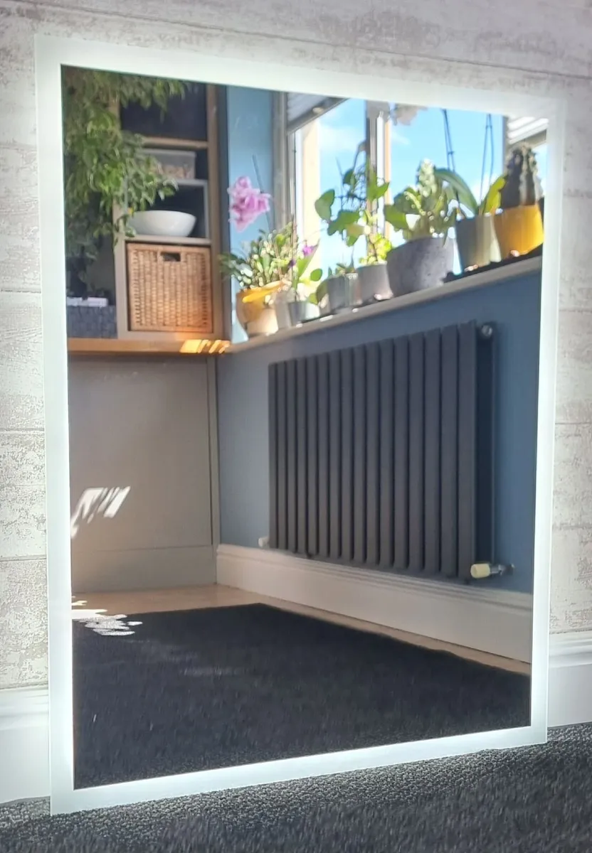 LED Bathroom Mirror Bluetooth 100x80cm Made in EU - Image 1
