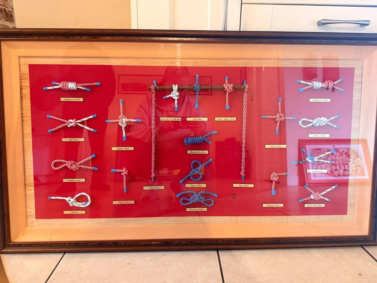 Large Framed Nautical Knot Display Board - Image 3