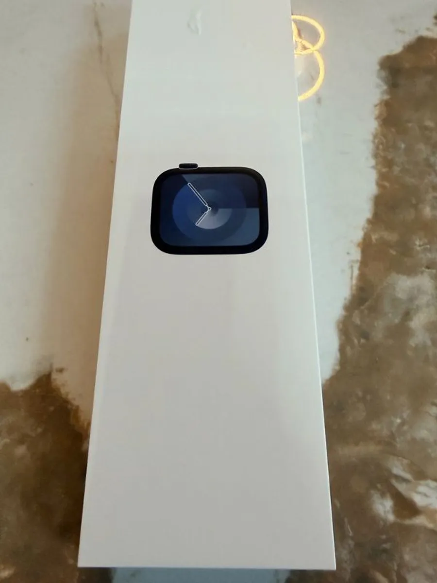 Apple Watch Series 9 45mm Midnight GPS - Image 4