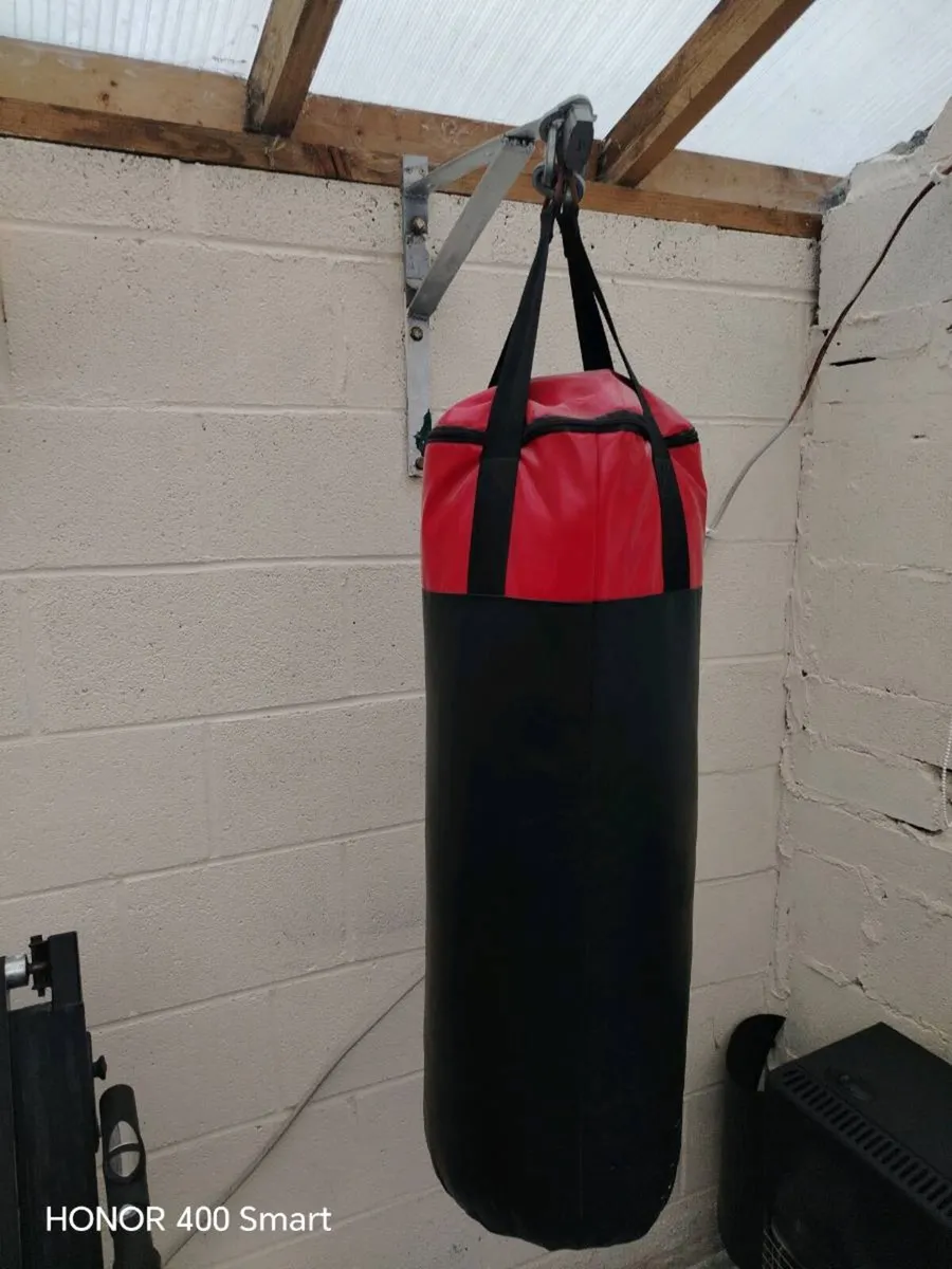 Gym equipment - Image 1