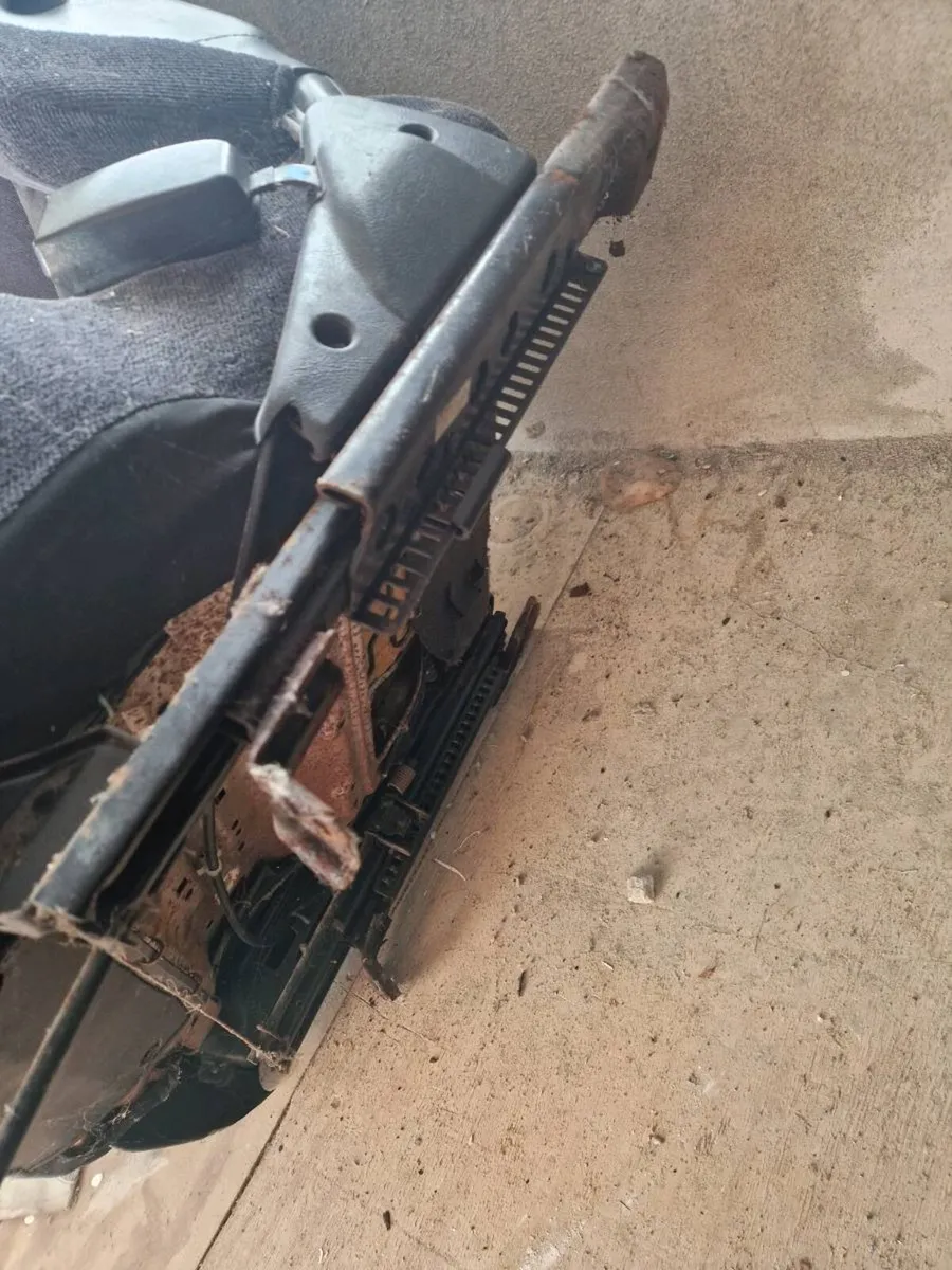 Honda seats - Image 2