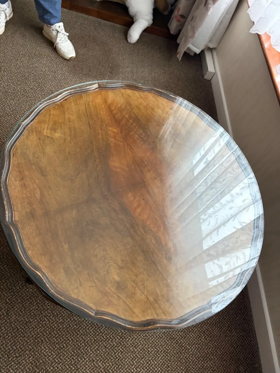 Antique mahogany table with 4 pull out individual - Image 2