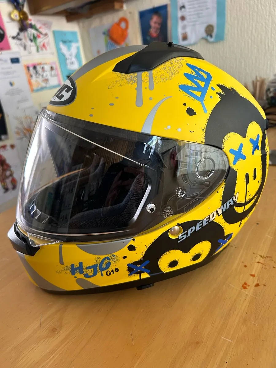 Kids Motorbike Helmet - Image 1