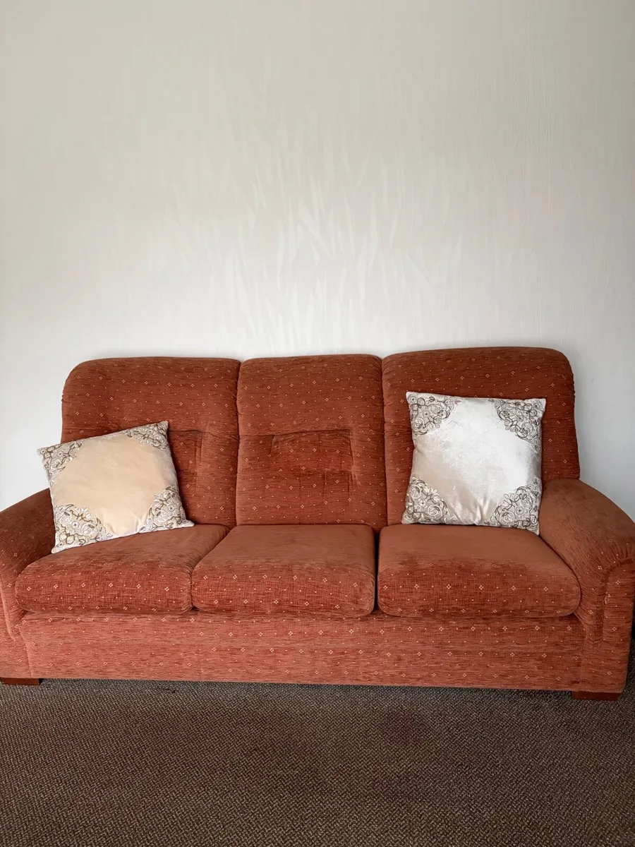 Parker Knoll - 3seater couch & single seater - Image 1