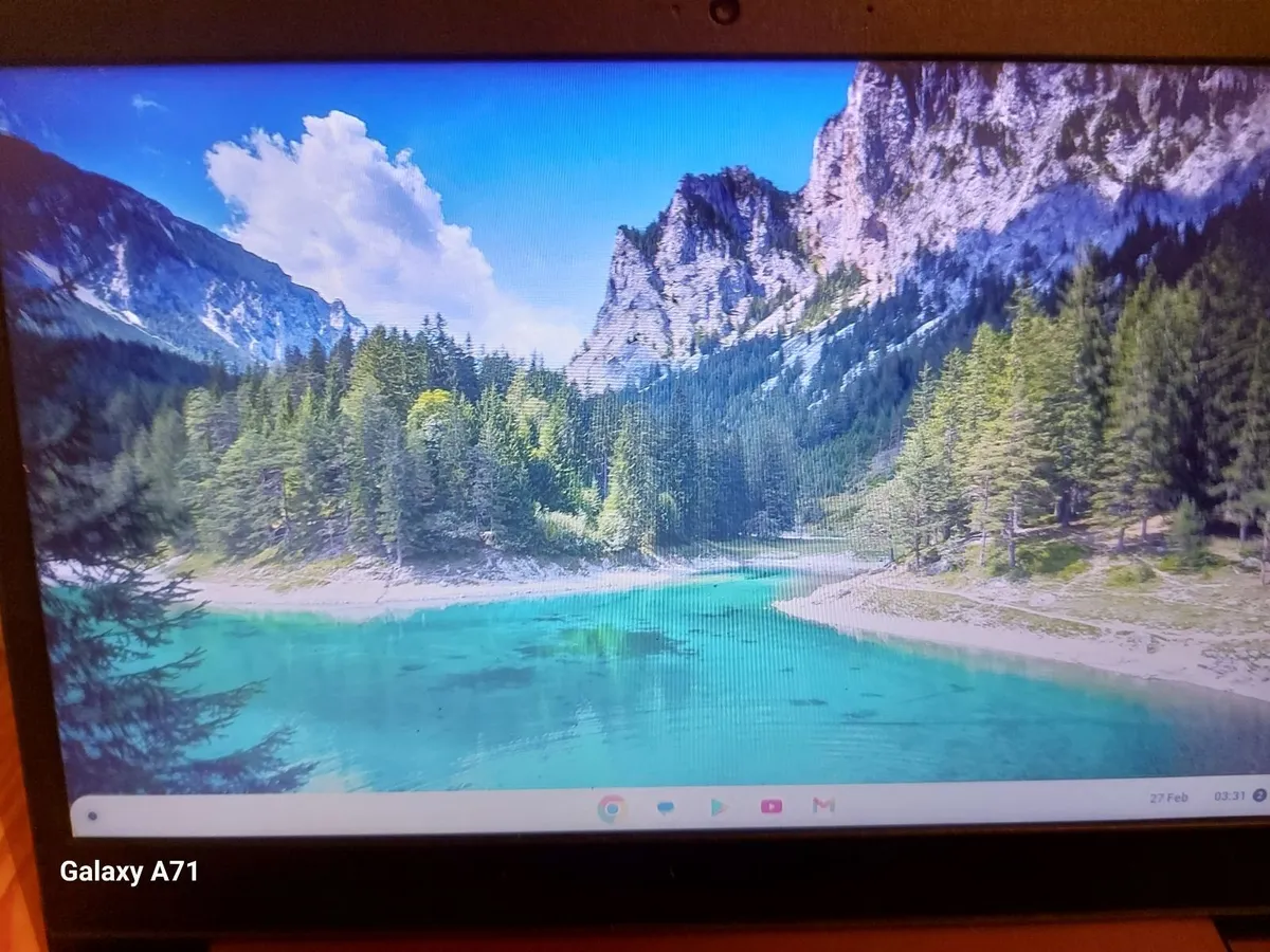 Lenovo Chromebook, 64GB, in NEW Condition - Image 4