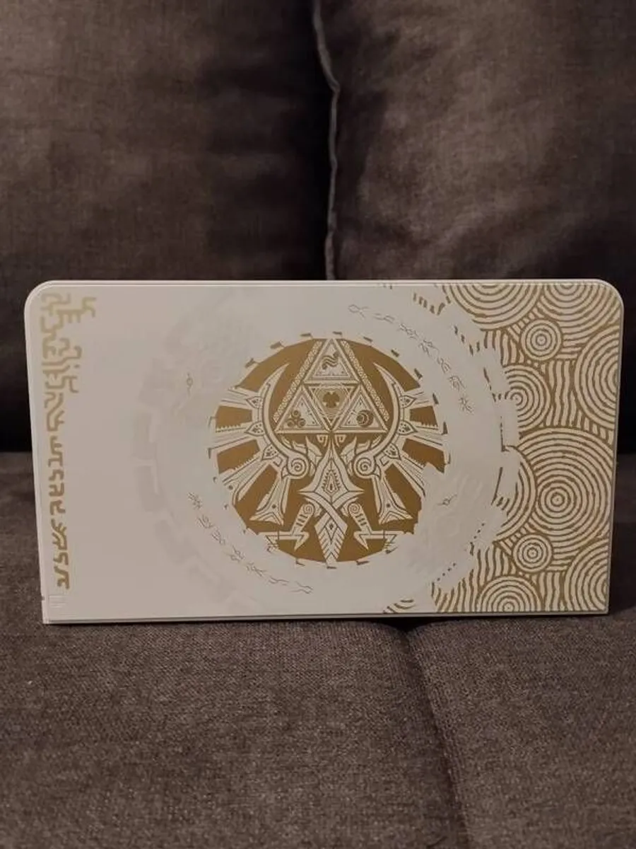Nintendo Switch - Image 2
