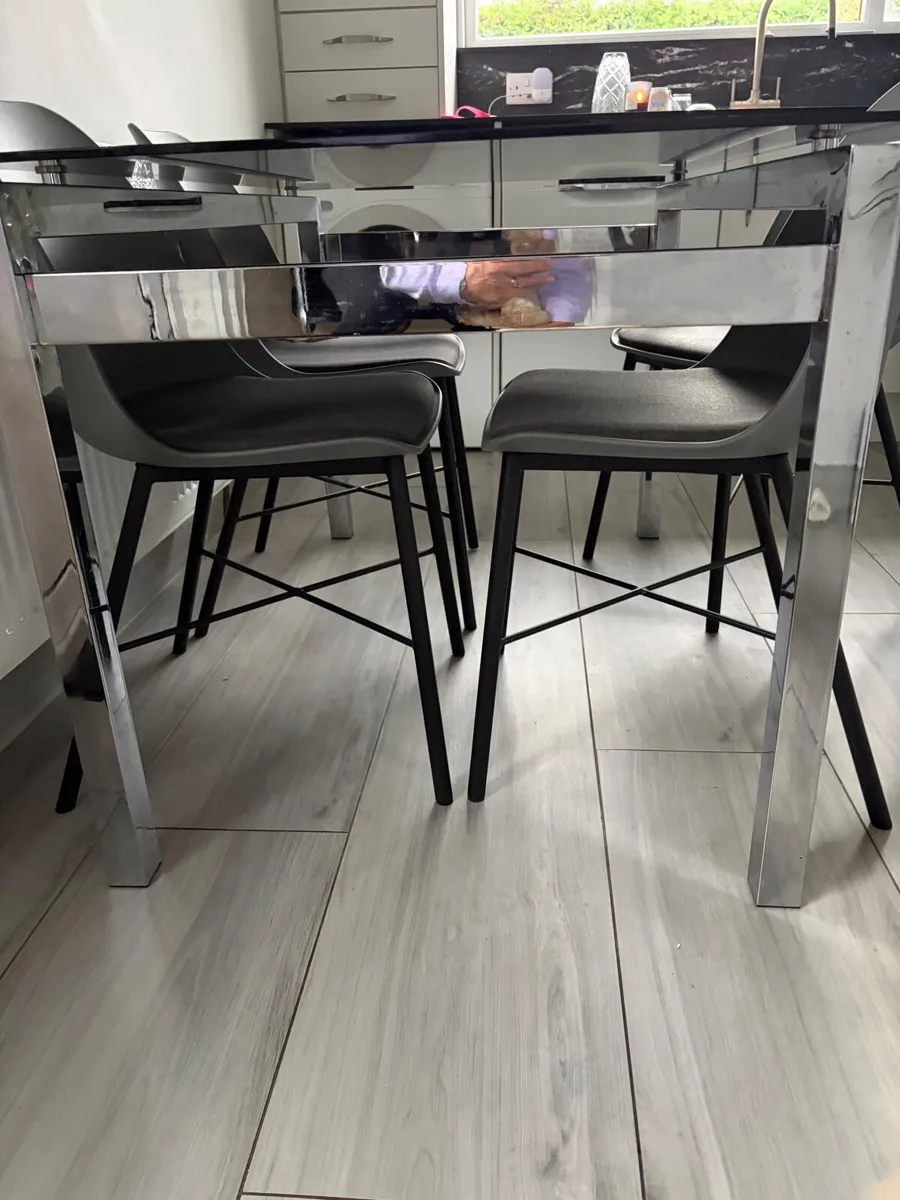 Chrome Mirrored  Kitchen / Dinning table - Image 3