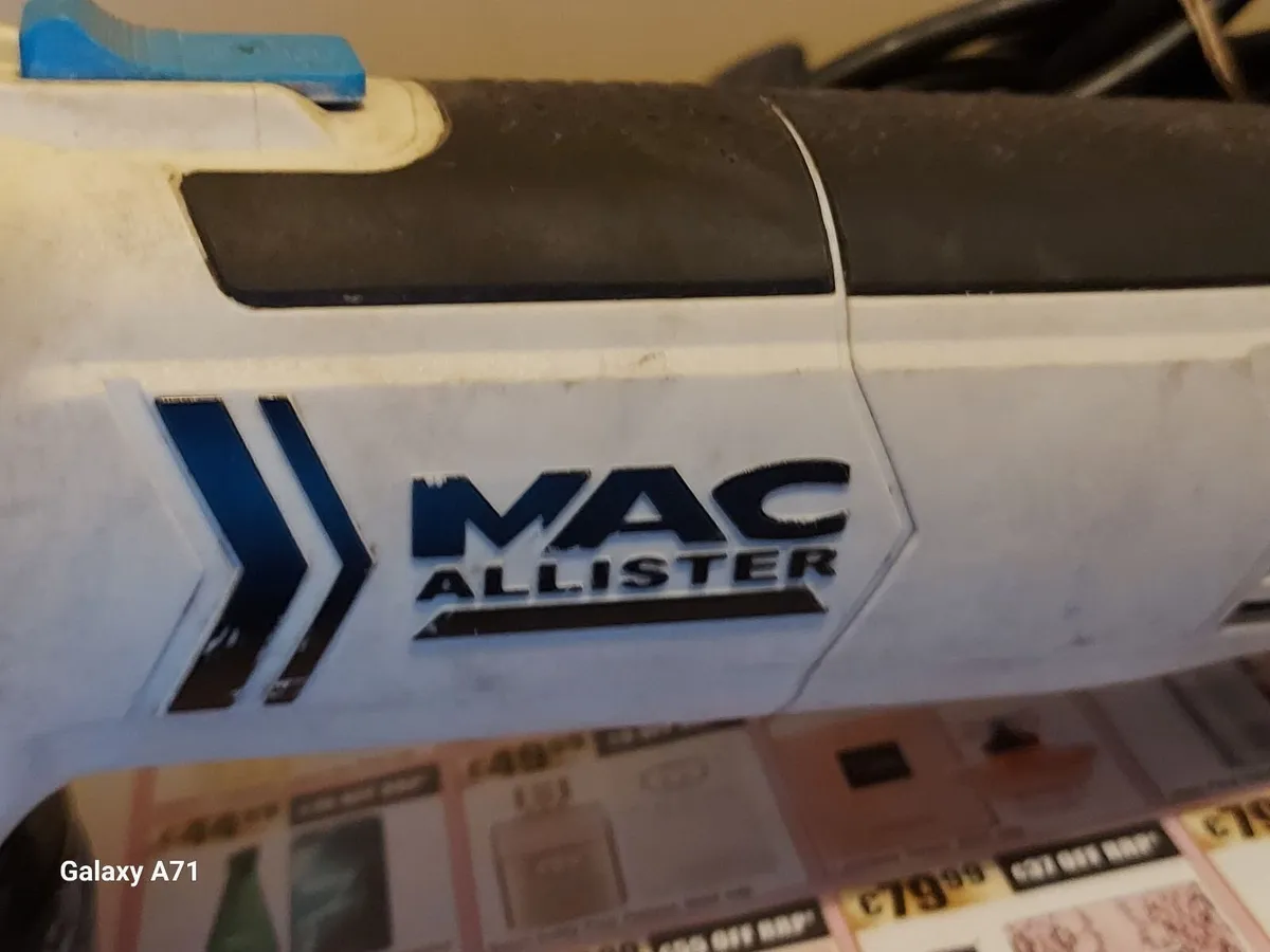 Mac Allister 750W 240V 115mm Angle Grinder - Image 4