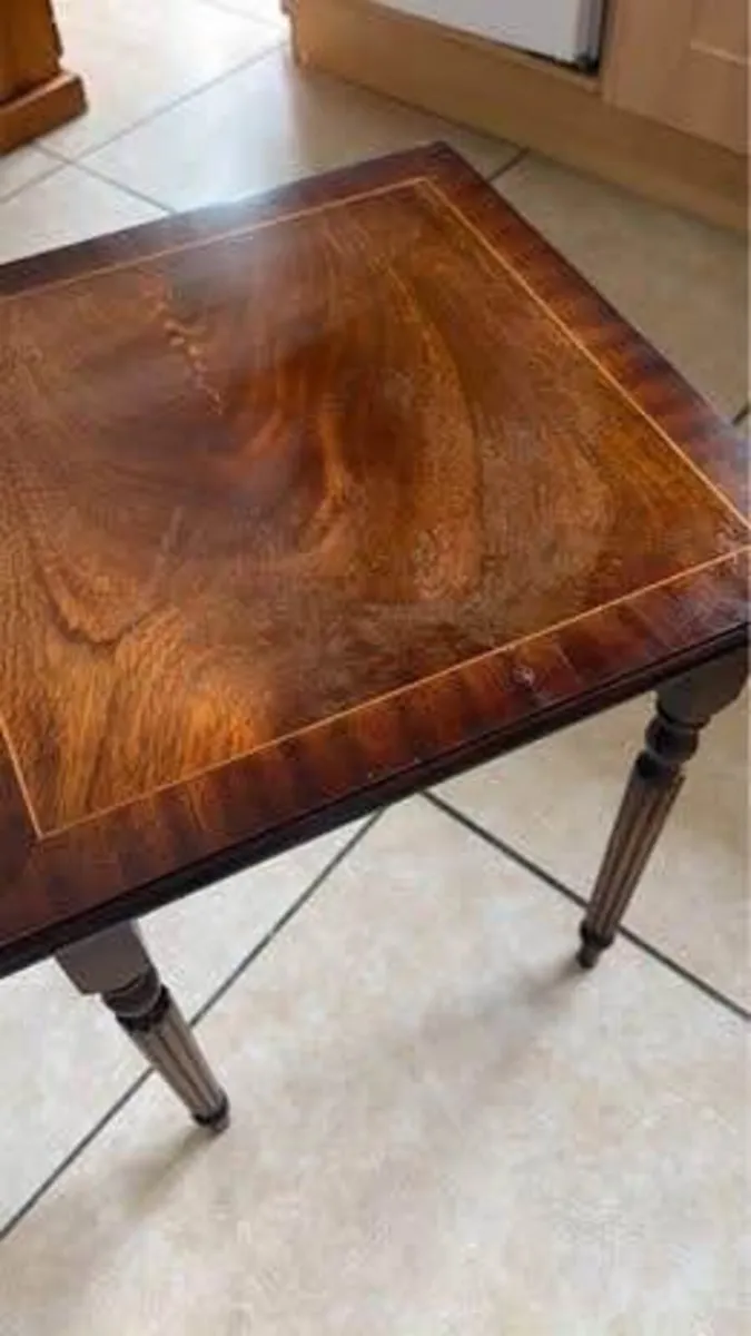 Small side table - Image 1