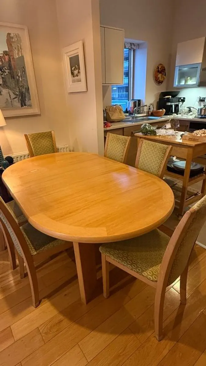 Skovby Dining table and chairs - Image 1