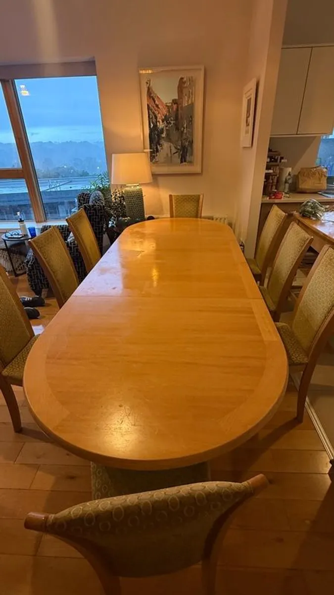 Skovby Dining table and chairs - Image 4