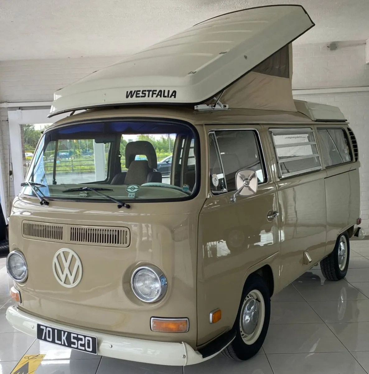 Volkswagen T2 Camper van 1970 - Image 1