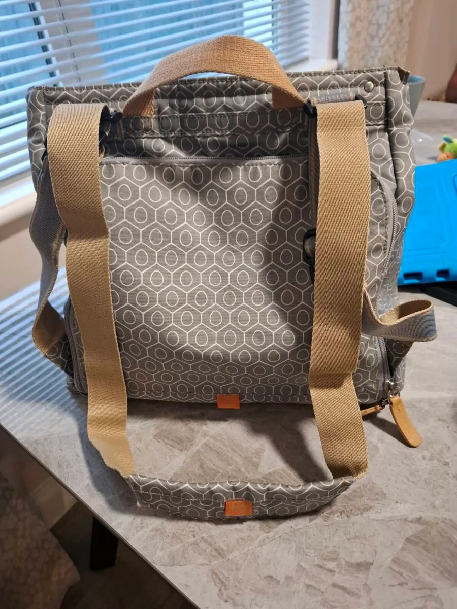 Pacapod nappy changing bag - Image 1