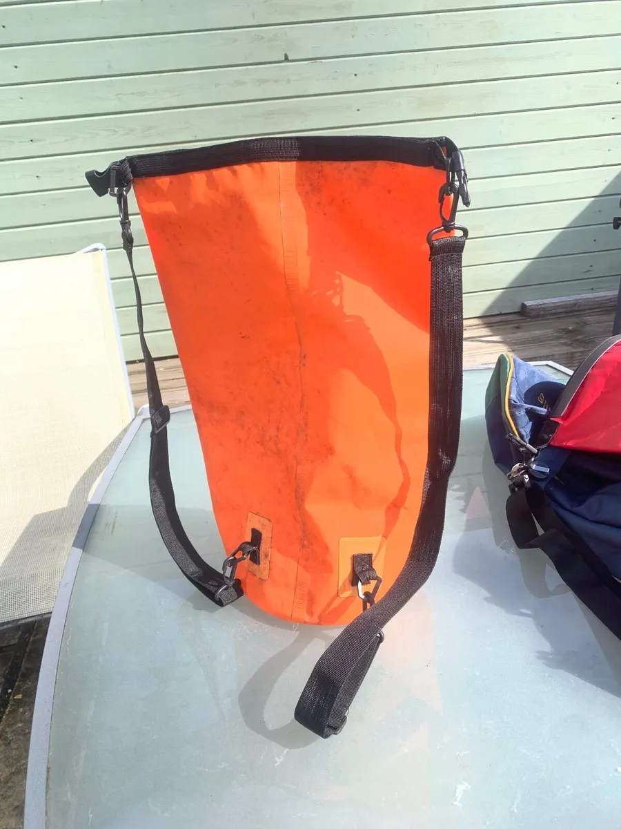 Sports bag … carry all - Image 3