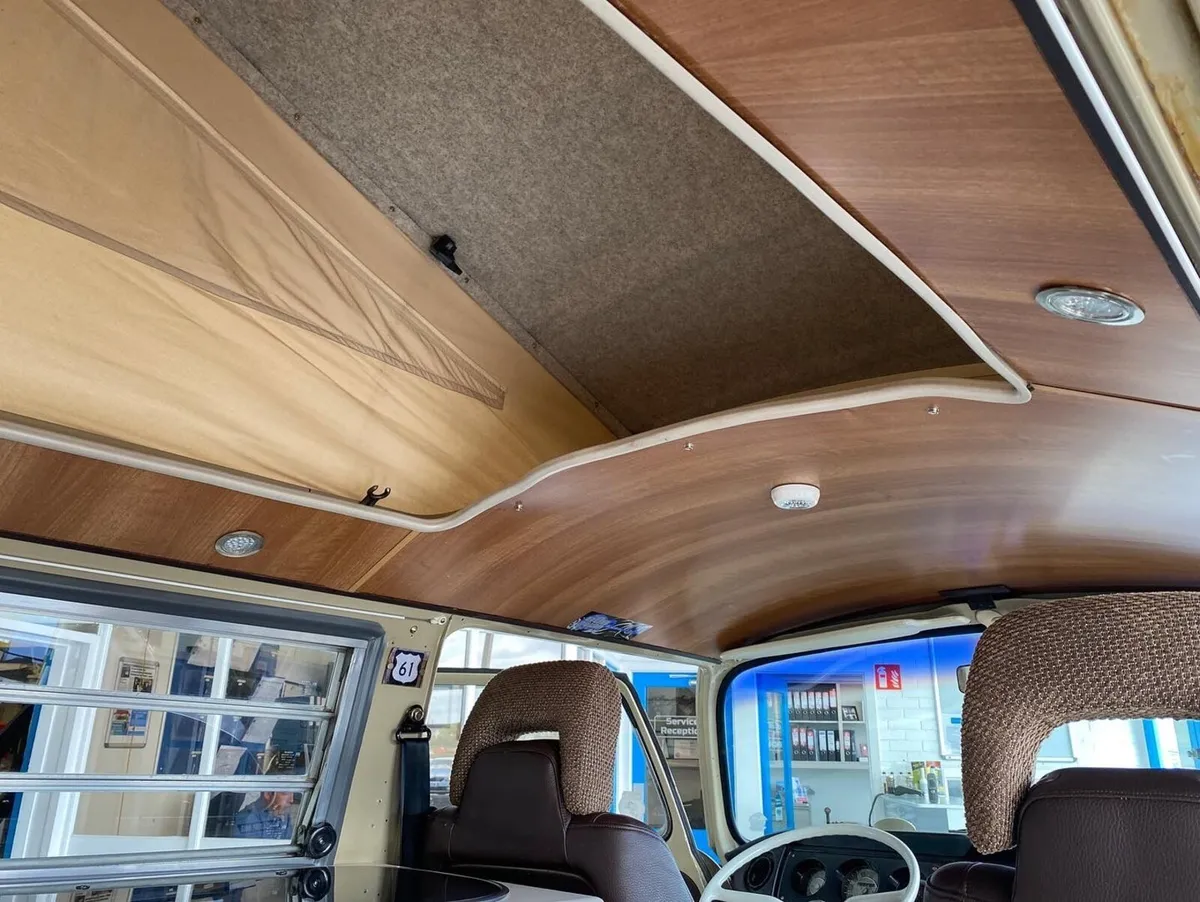 Volkswagen T2 Camper van 1970 - Image 3