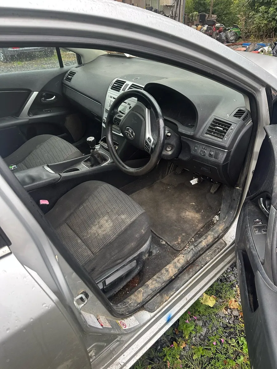 2012 Avensis breaking - Image 4