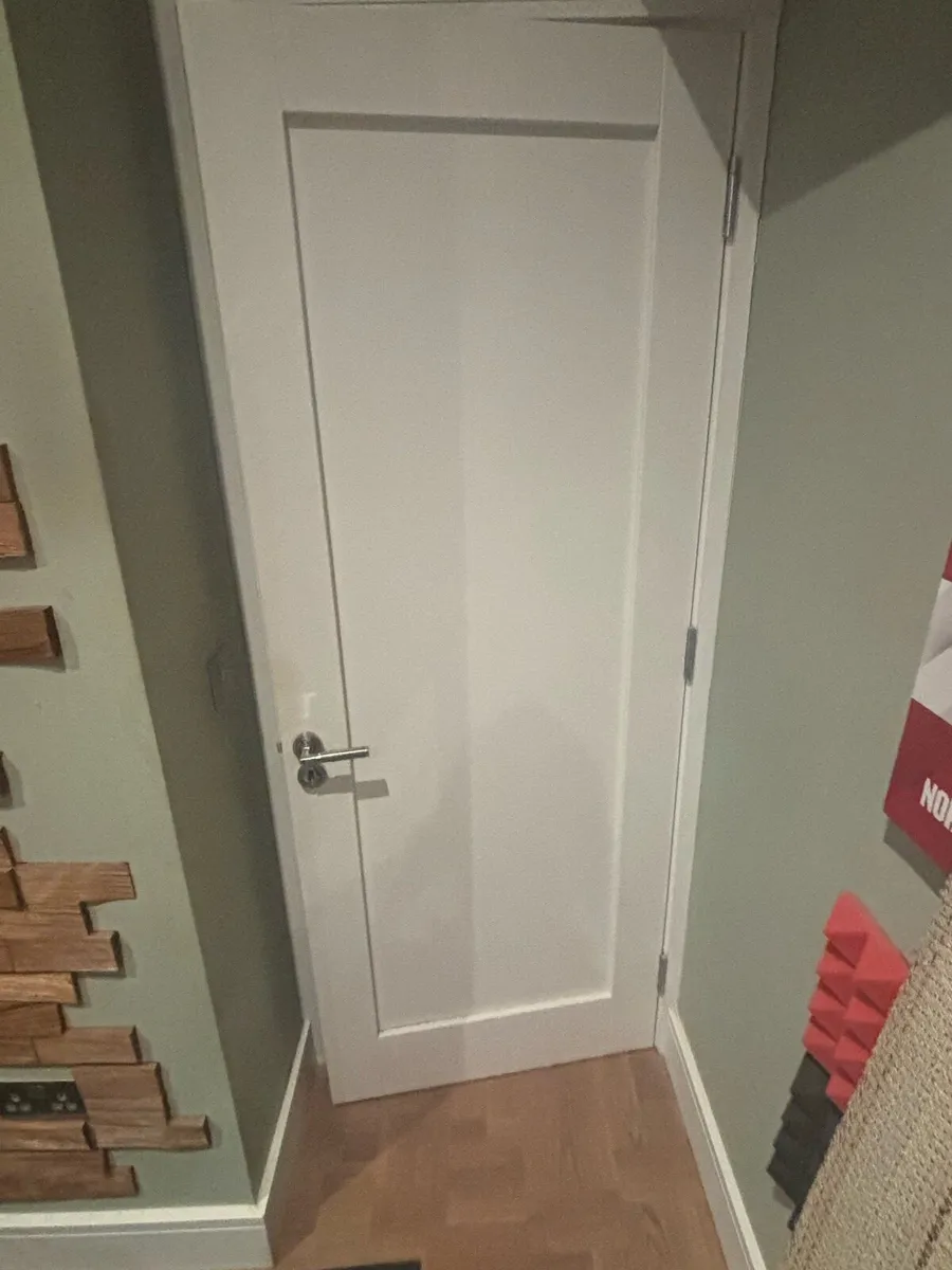 Internal doors - mint condition - Image 1