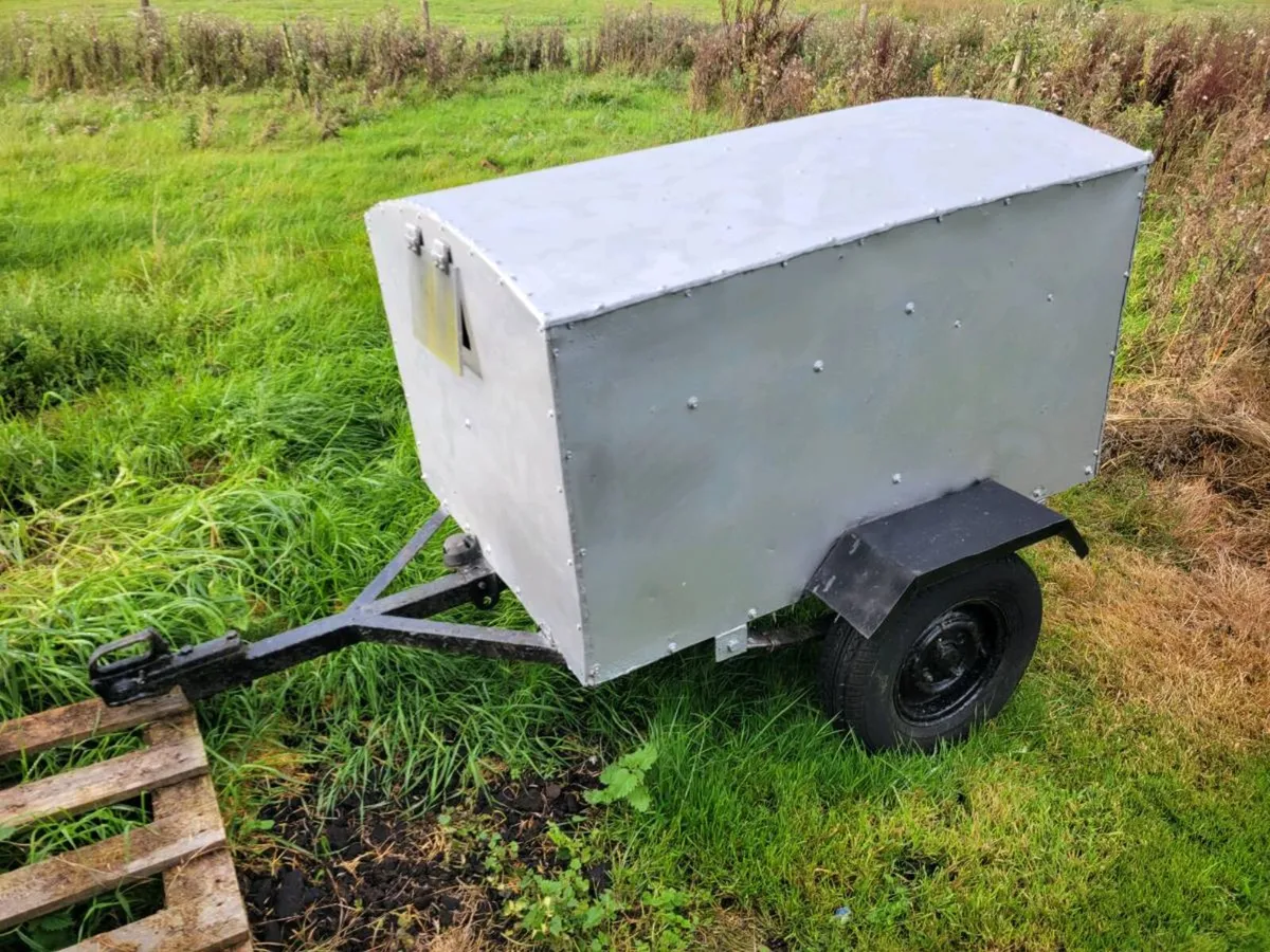 Dog trailer - Image 1
