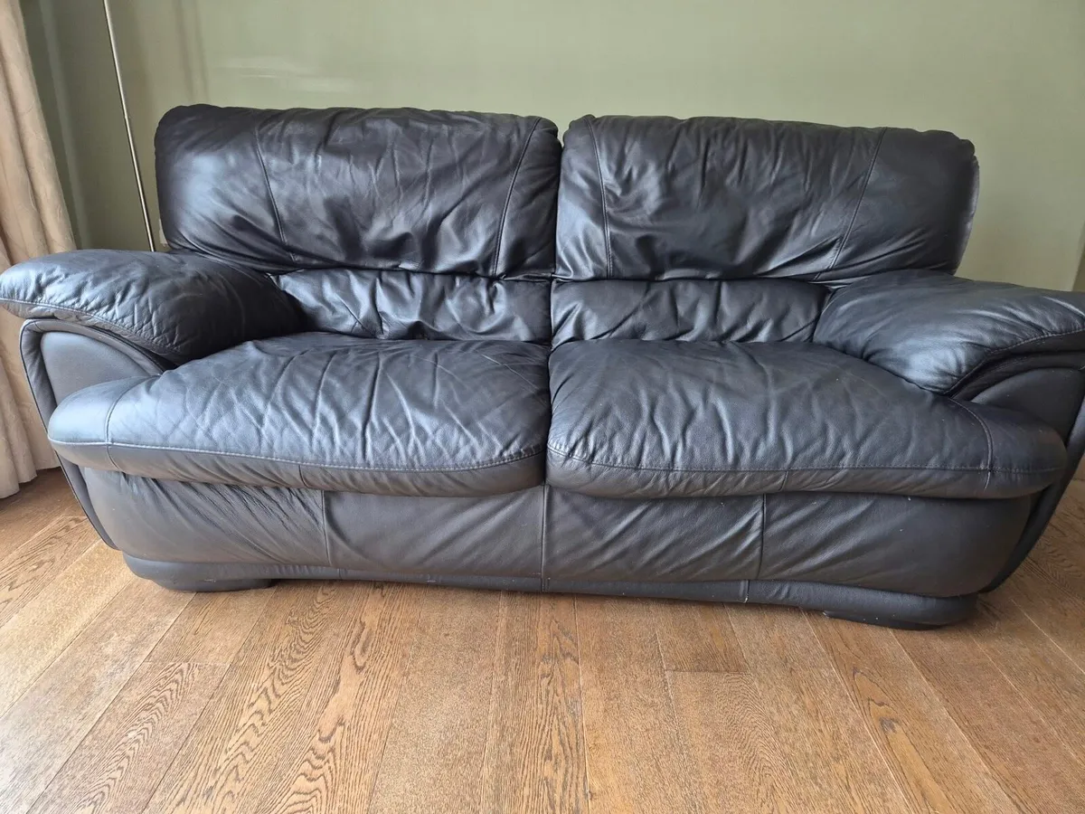 Leather suite - Image 2