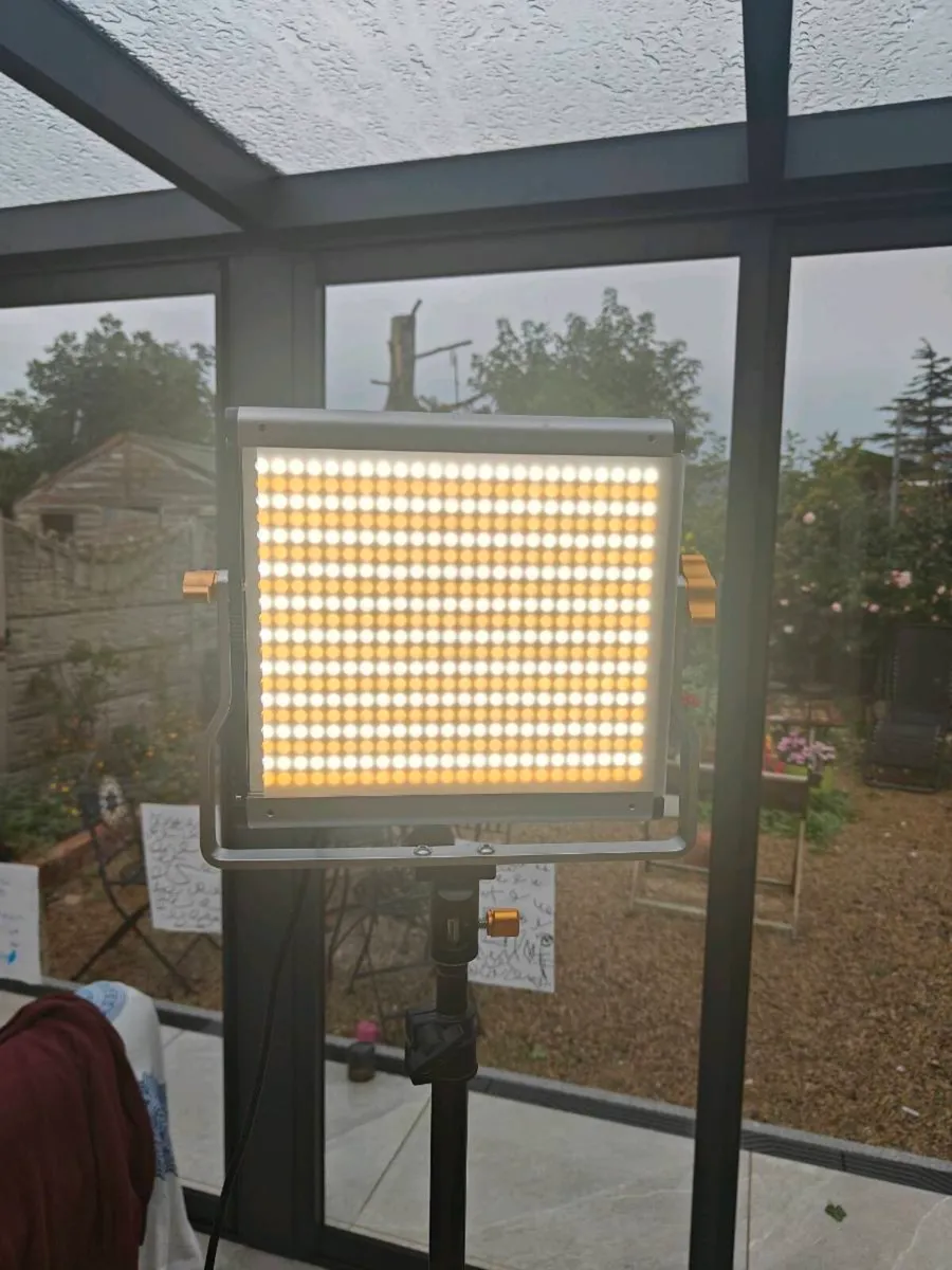 Neewer NL480 LED Panel - Image 1