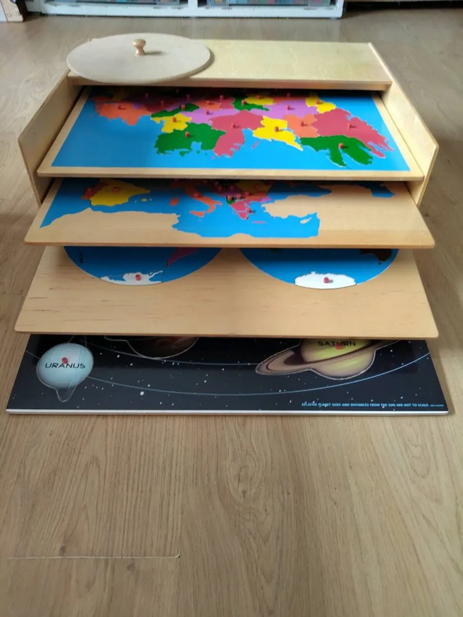 Montessori Lisheen Maps and cabinet - Image 2