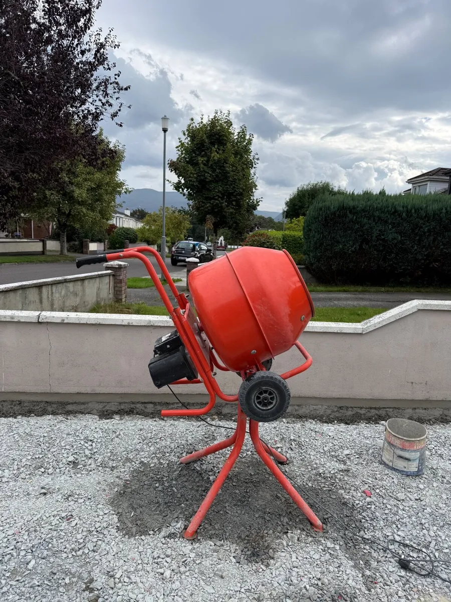 electric  mixer - Image 1