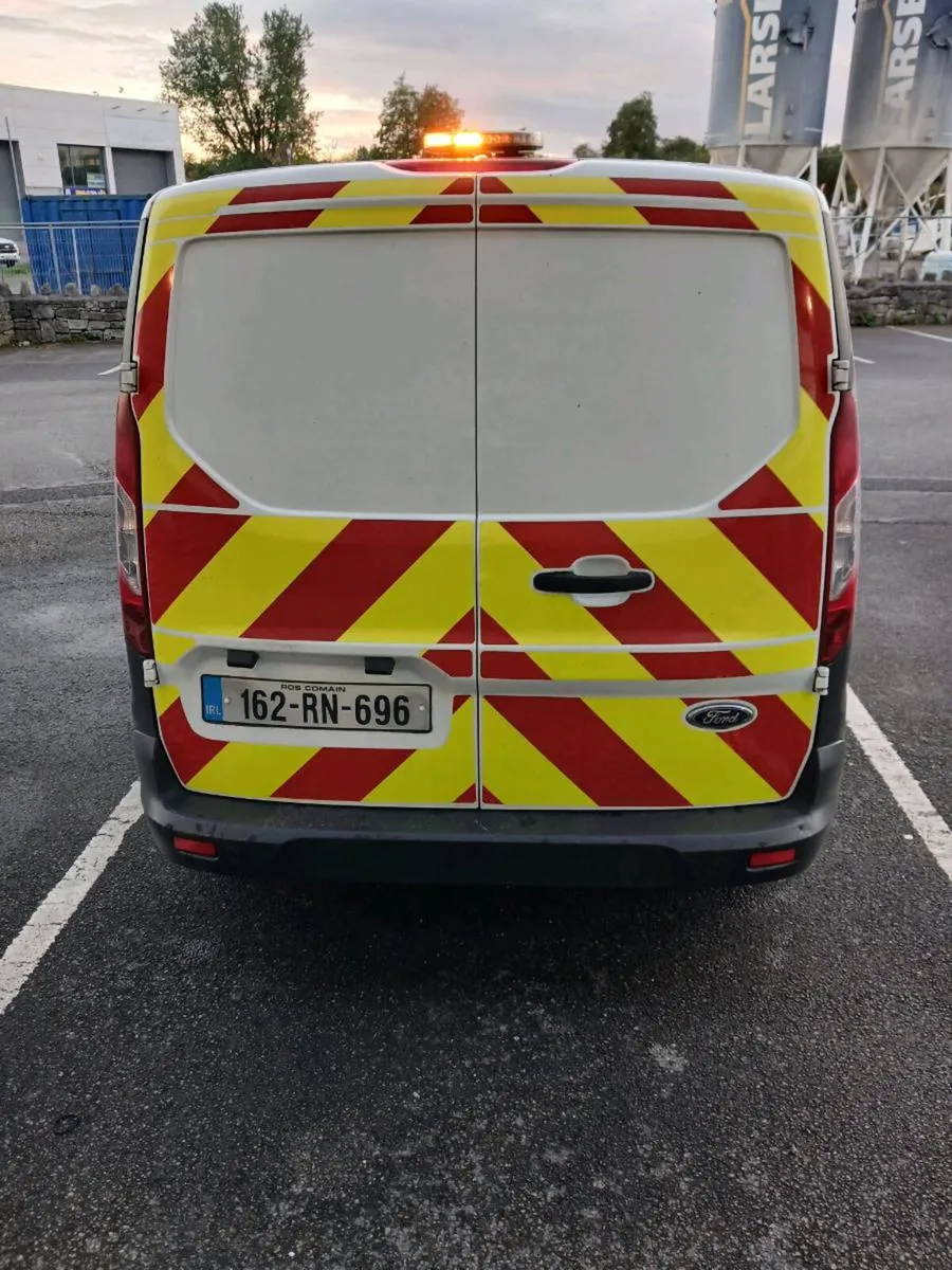 Ford Transit Connect - Image 4