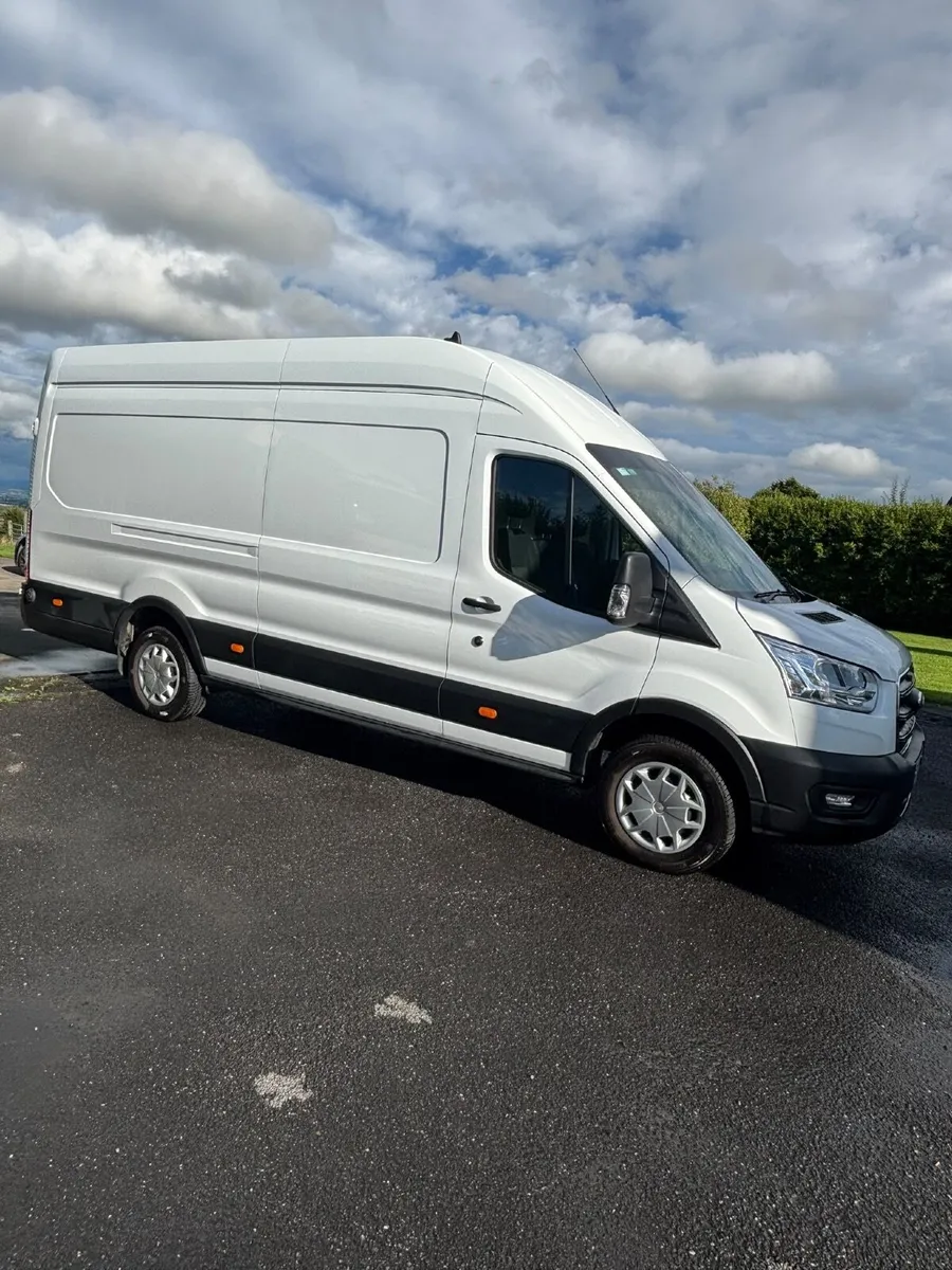 Ford Transit Trend Jumbo  2022 - Image 4