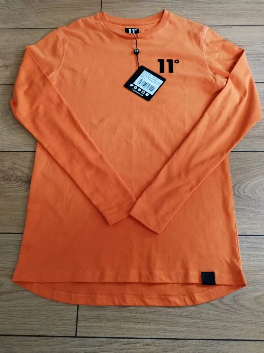 11 Degrees T-shirt - Image 1