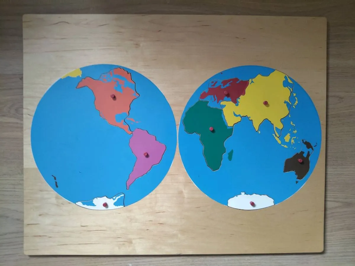 Montessori Lisheen Maps and cabinet - Image 4