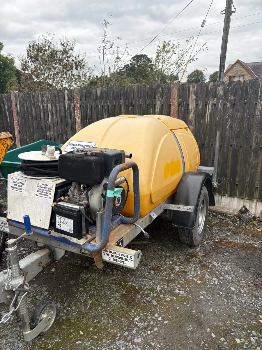 Tow behind diesel power washer - Image 1