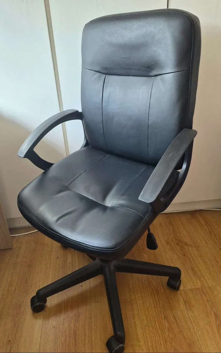 Office Furniture (Desk + Leather Chair) - Image 3