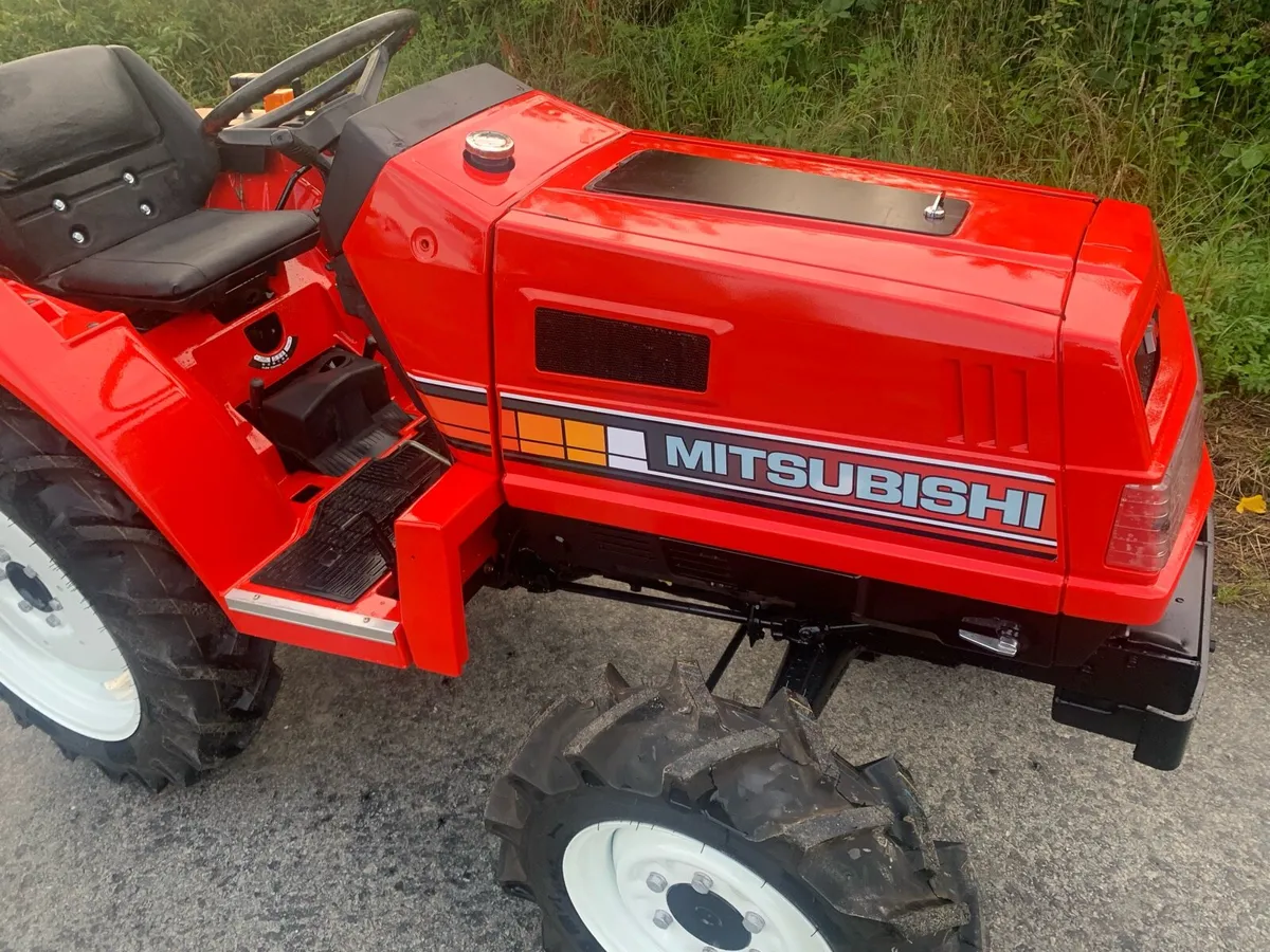 Mitsubishi mt20 compact tractor - Image 2