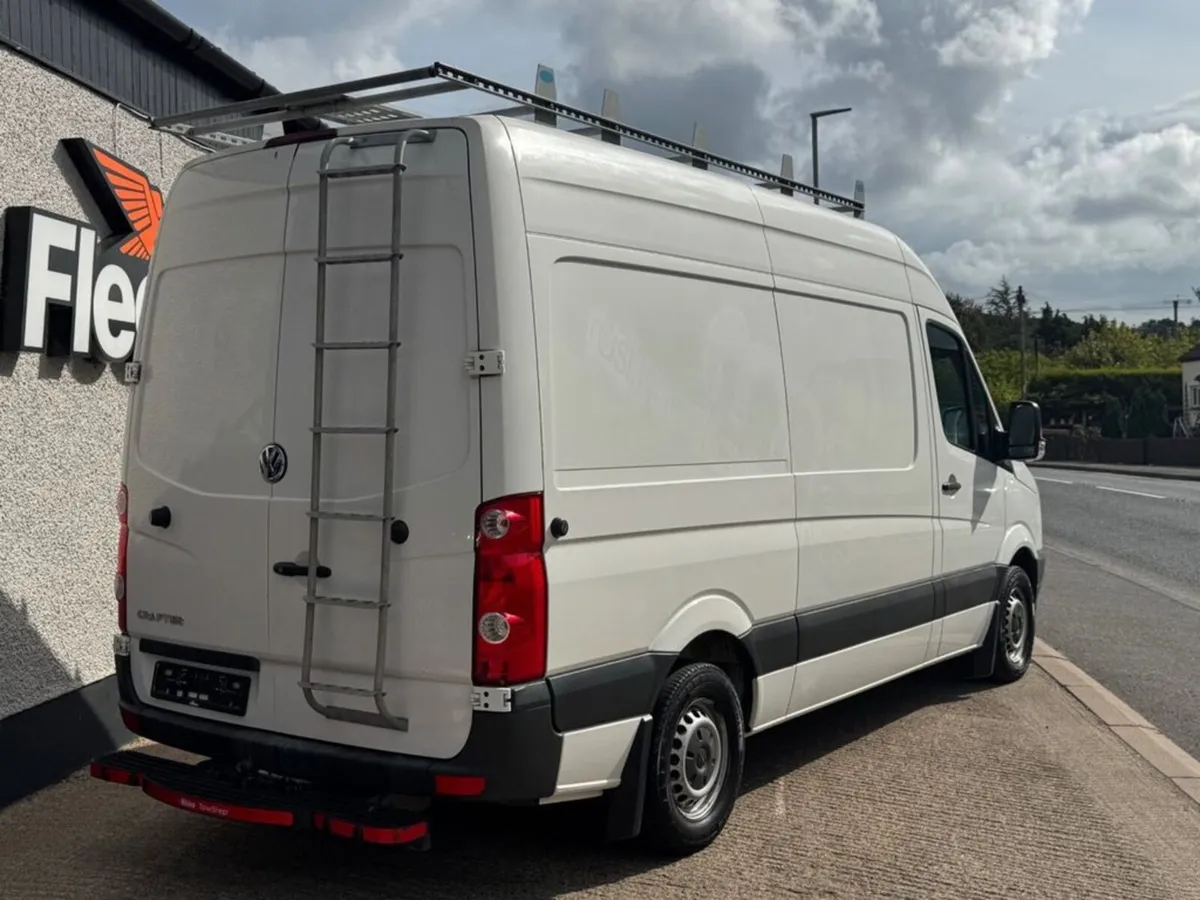 2.0 TDI BlueMotion Tech CR35 Panel Van 5dr Diesel - Image 4