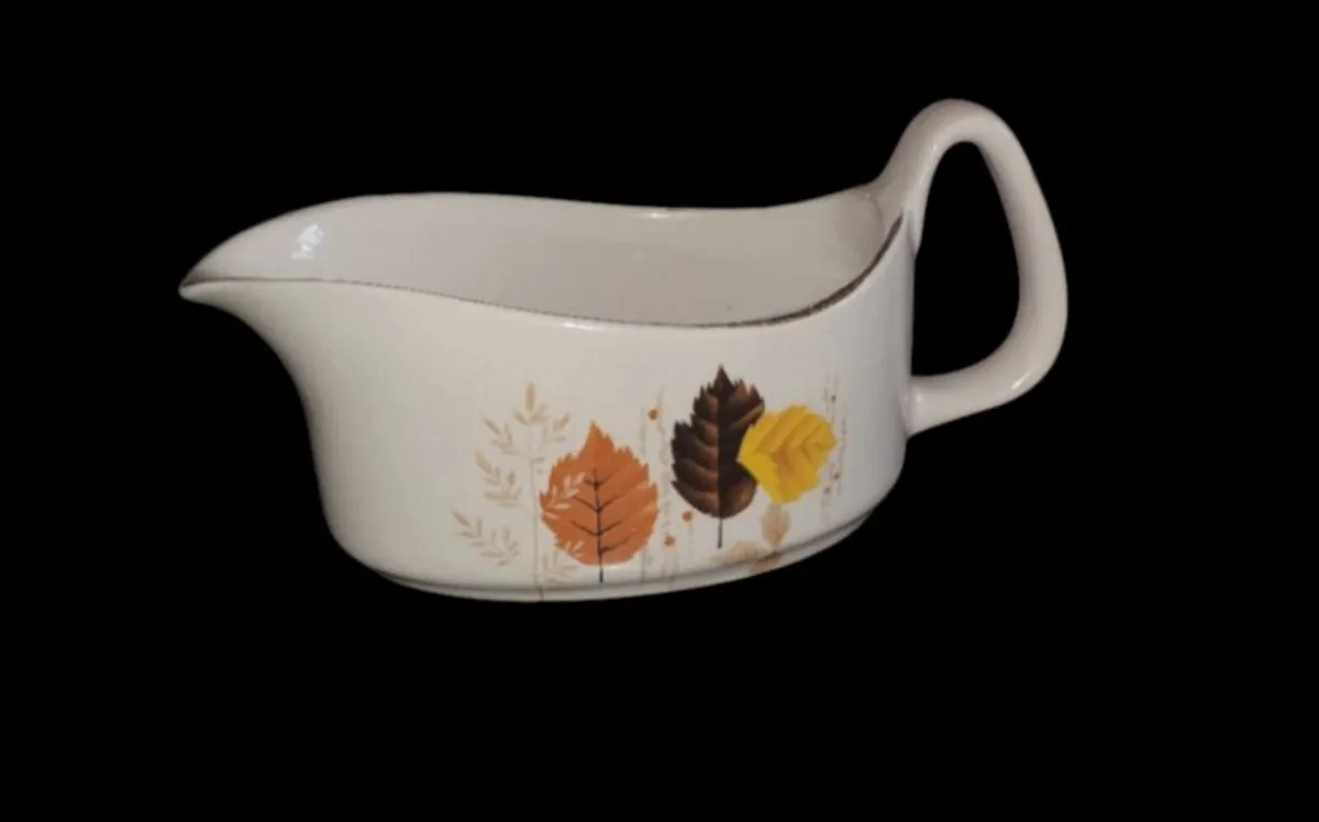 Pristine Vintage Arklow Pottery Gravy Boat - Image 3