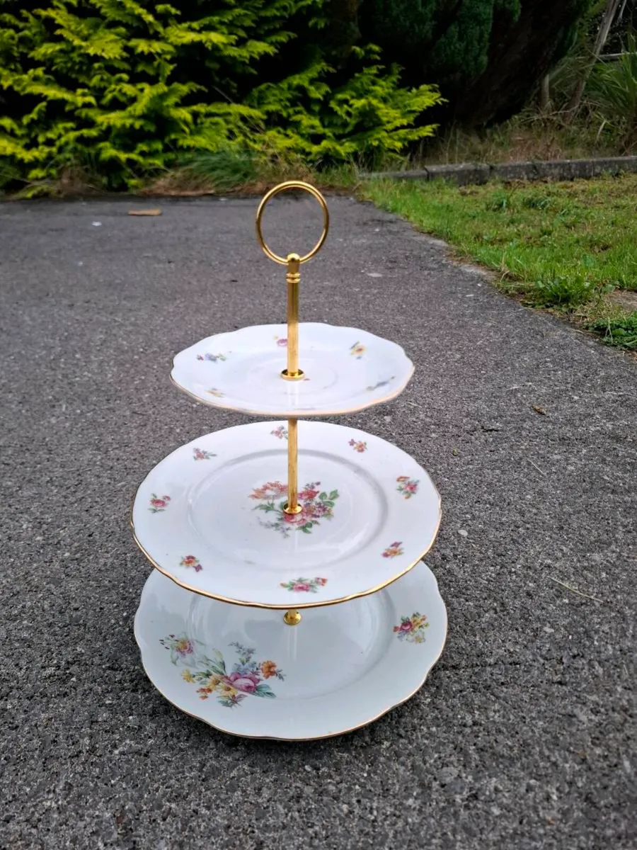 Floral china 3 tiers cake stand postage possible - Image 3