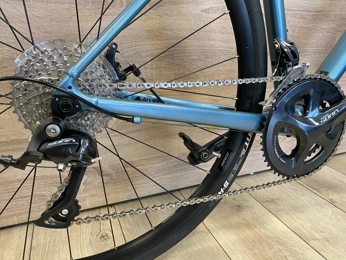 Giant contend AR 3 (like new) - Image 2