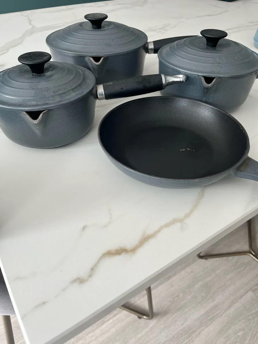 Creuset pots - Image 1