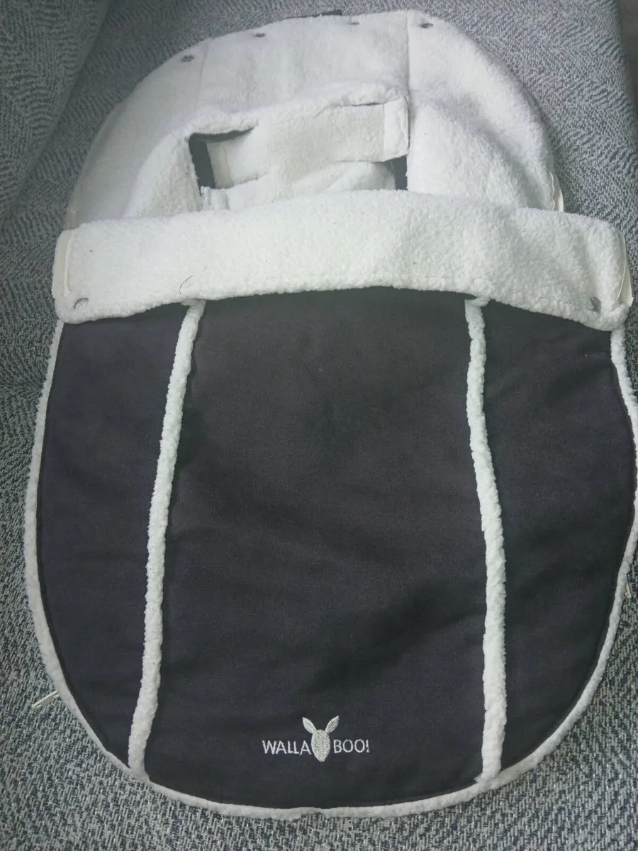 Wallaboo Car Seat Foot Muff - Image 1