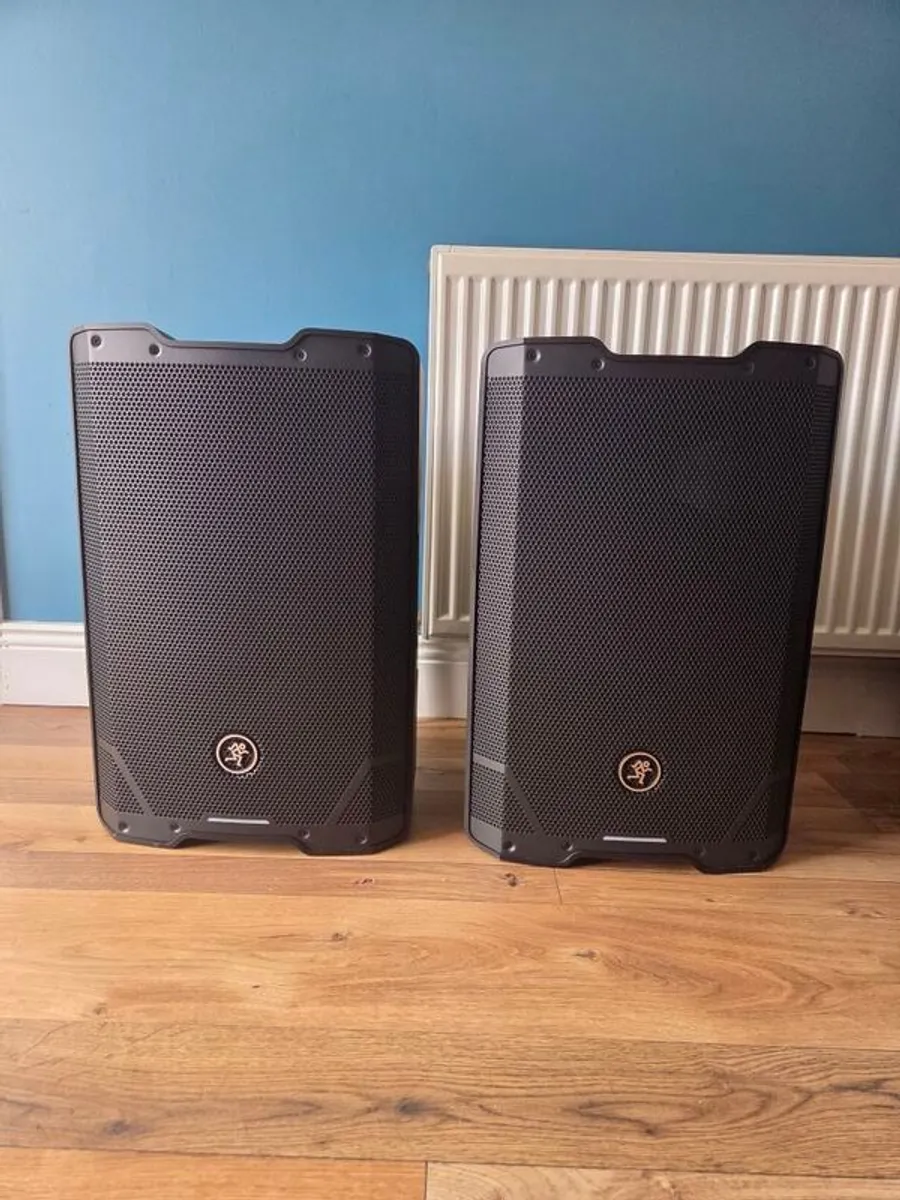 Mackie srt210 (PAIR) - Image 2
