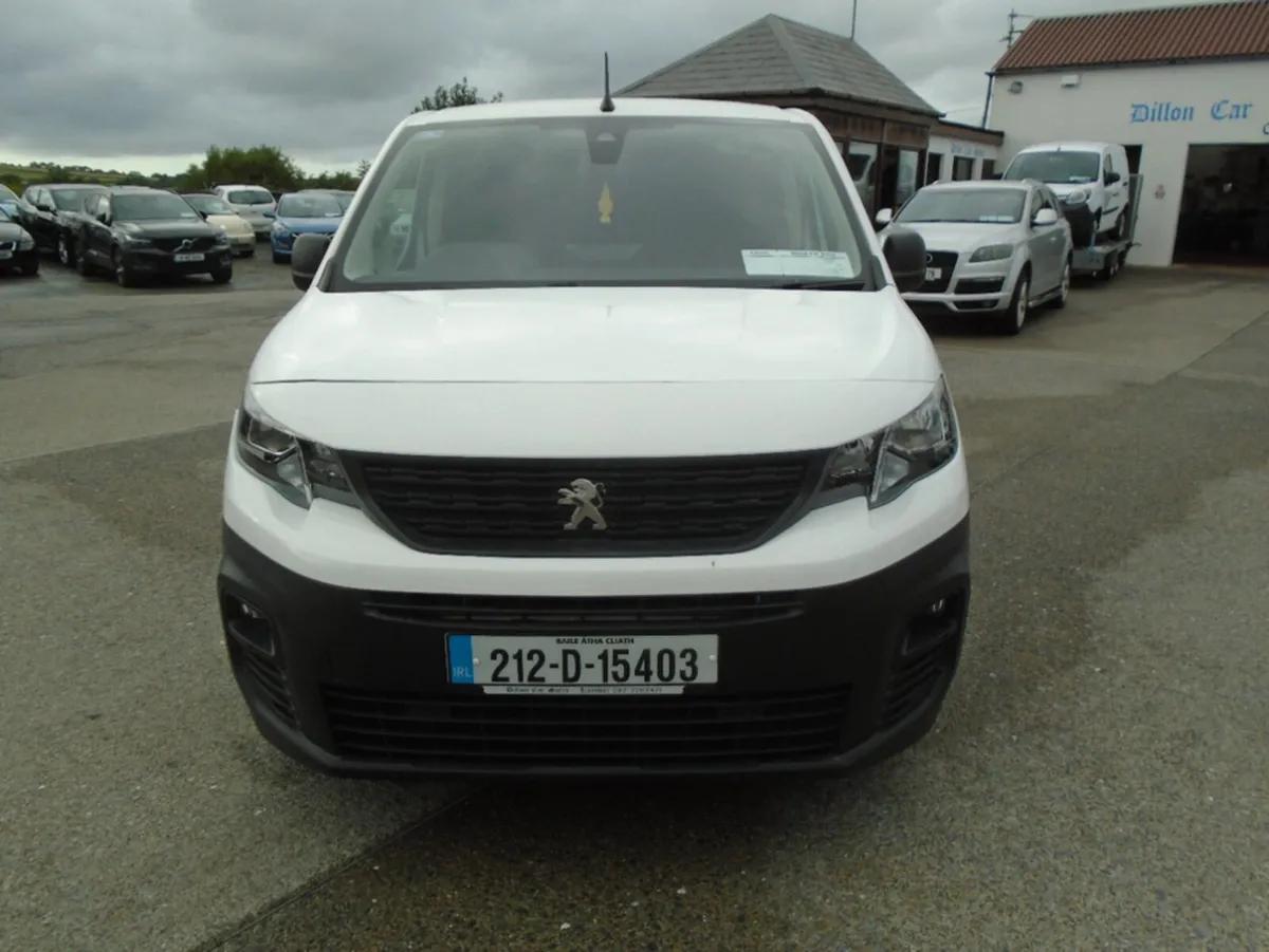 Peugeot Partner PROFESSIONAL PLUS 1.5 BLUE HDI - Image 4
