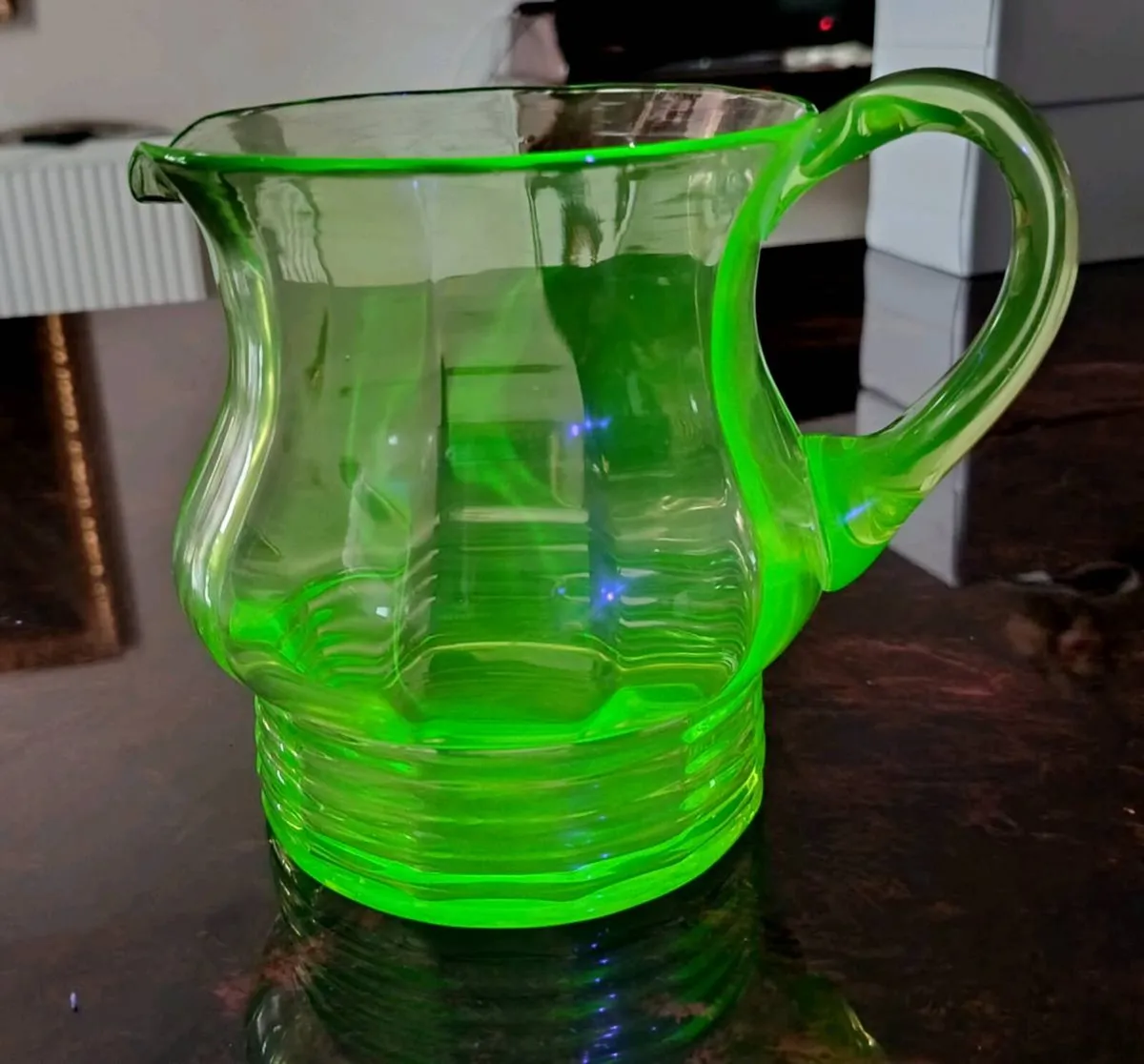Victorian Uranium water jug - Image 1