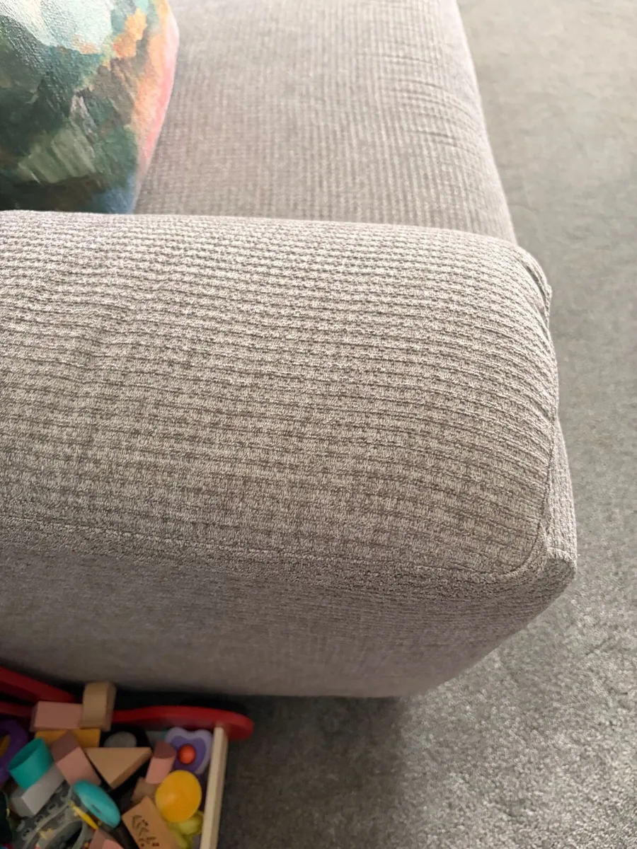 Couch - Image 3