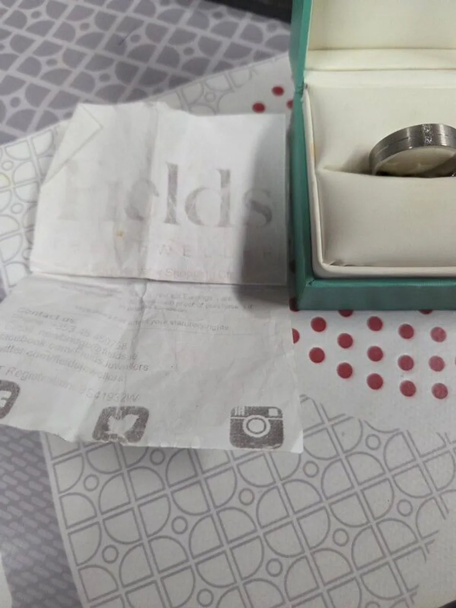 platinuim ring - Image 2