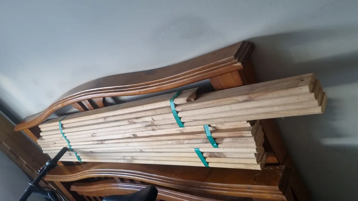 Solid Wooden King Size Sleigh Bed - Image 2